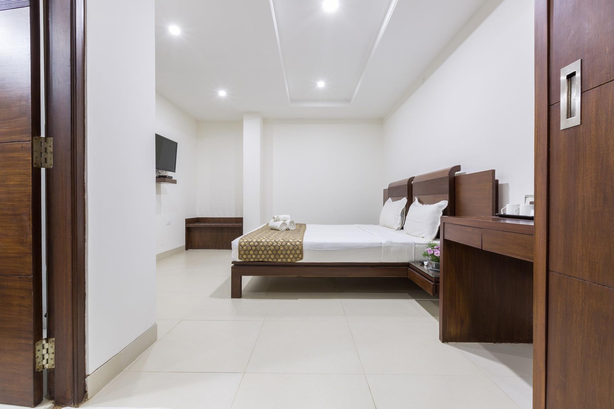 Sanctum Suites Bel Road Бангалор Екстериор снимка